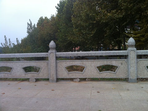 五莲红自然面桥栏杆